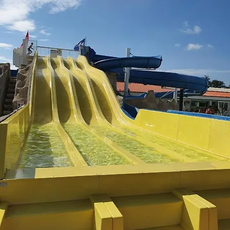 La Palmyre Mobil 3ch Confort 128 4 Etoiles Les Charmettes * Les Mathes