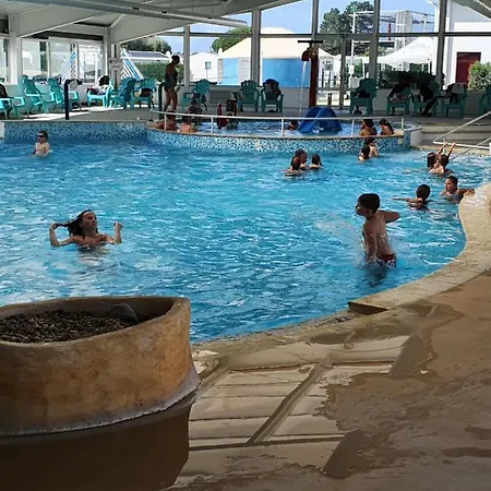Campsite La Palmyre Mobil 3ch Confort 4 Etoiles Les Charmettes