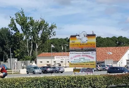 La Palmyre Mobil 3ch Confort 128 4 Etoiles Les Charmettes レ・マトゥ
